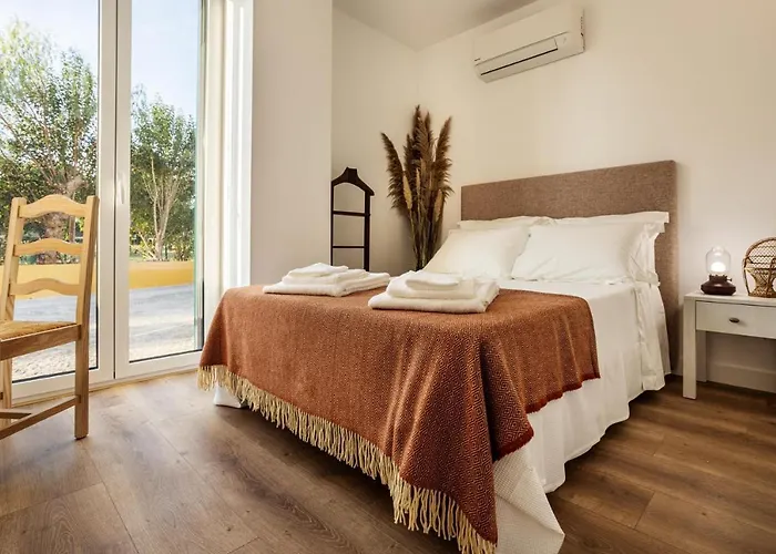 Vila: QSF Agro Turismo Quinta da Sagrada Família